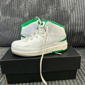 Jordan White and Green Sneakers Classic High-Top Design